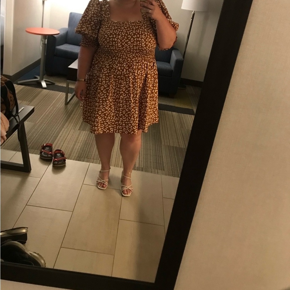 1. State Rust and White Spot-Print Puff Sleeve Smocked Midi Dress - Picture 2 of 4